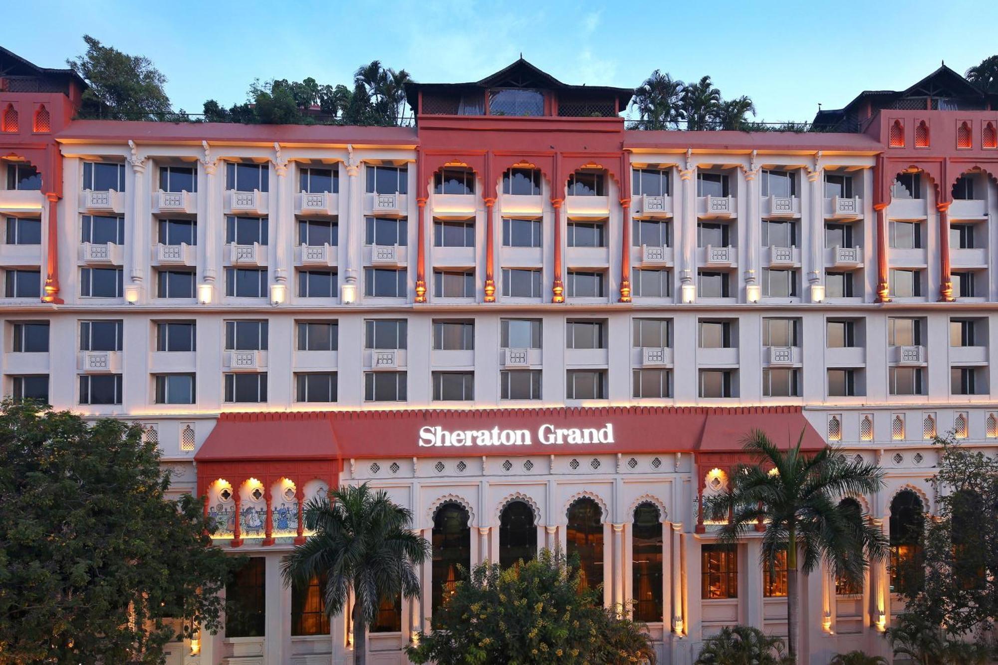 Sheraton Grand Pune Bund Garden Hotel Exteriör bild