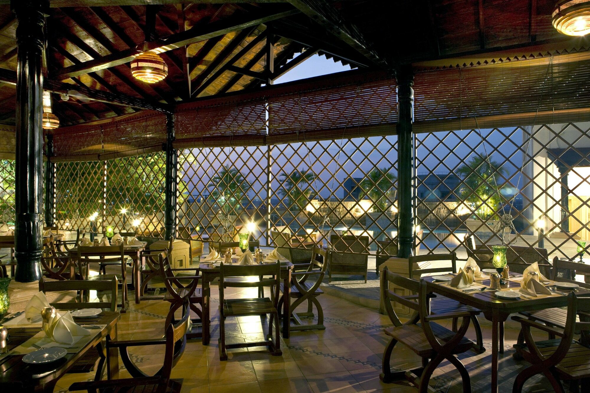 Sheraton Grand Pune Bund Garden Hotel Exteriör bild